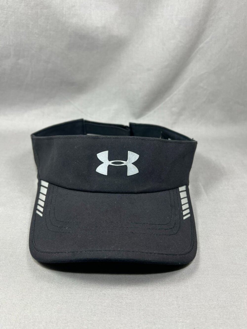 Under Armour ArmourVent Visor Hat Reflective Running Strapback UA Black Mens Cap